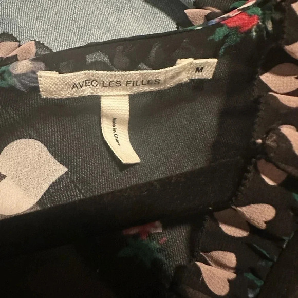 avec les filles floral heart blouse size medium - Picture 6 of 6